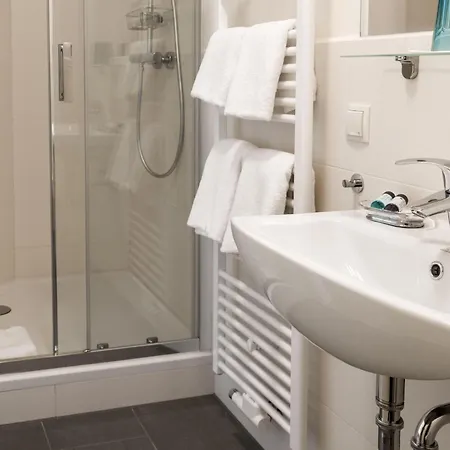 Hébergement de vacances Mit Kamin Im Gut Ulrichshusen